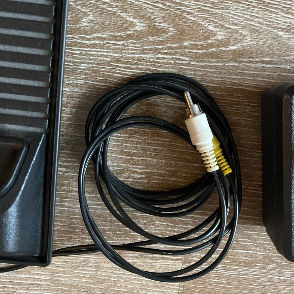 Flashback 4 Black Console with controls